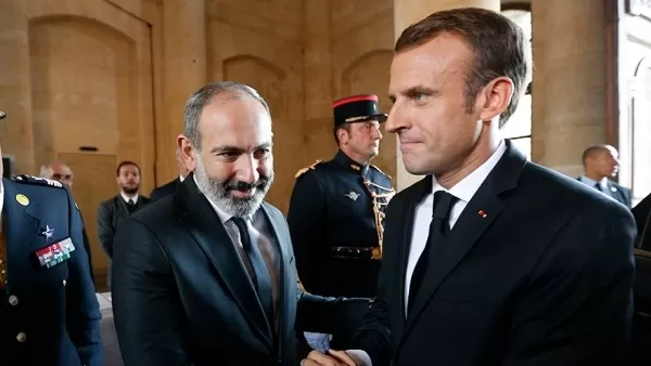 Փաշինյանը հեռախոսազրույց է ունեցել Էմանուել Մակրոնի հետ