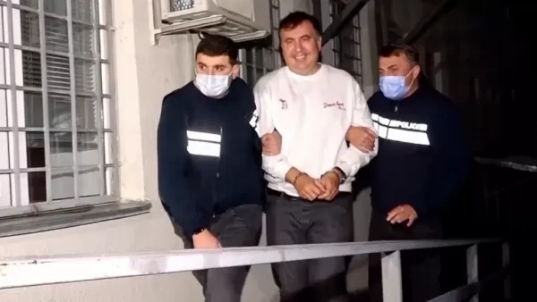«Աչքի առաջ գողացան որդուս». Սաակաշվիլիի մայրը հայտնել է` որդուն ուղղաթիռ են նստեցրել ու անհայտ ուղղությամբ տարել 