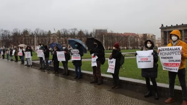 Հայերը կոչ են արել դատապարտել Ադրբեջանի ագրեսիվ գործողությունները. ակցիա՝ ԵՄ խոշոր քաղաքներում