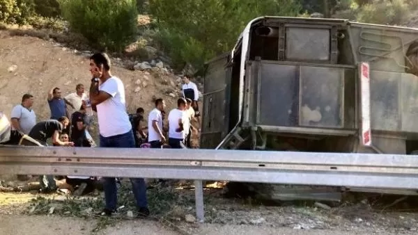 ԼՈՒՍԱՆԿԱՐՆԵՐ. Թուրքիայում զինծառայողներ տեղափոխող ավտոբուս է կողաշրջվել. կան զոհեր և վիրավորներ