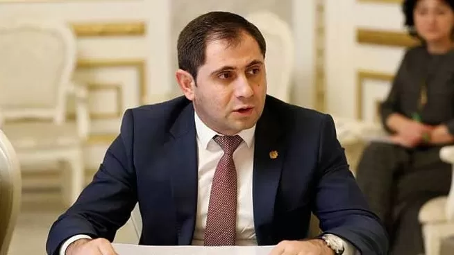 Սուրեն Պապիկյանը մեկնել է Ֆրանսիա