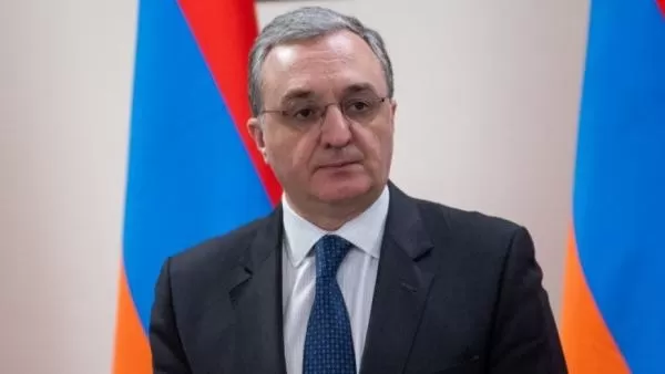 Զոհրաբ Մնացականյանը հեռախոսազրույց է ունեցել Էստոնիայի ԱԳ նախարար Ուրմաս Ռեյնսալուի հետ