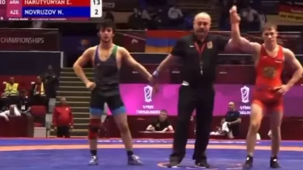 Երիտասարդական ԱԱ․ Էդիկ Հարությունյանը հաղթեց ադրբեջանցի ըմբիշին ու դարձավ բրոնզե մեդալակիր