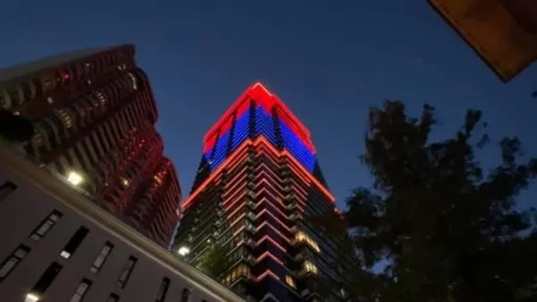 Կիևի ամենաբարձր շենքերից մեկը՝ JackHousе-ը, լուսավորվել է Հայաստանի դրոշի գույներով