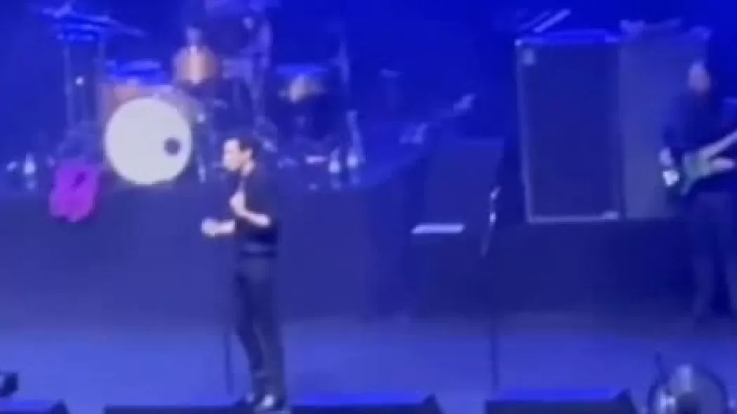 ՏԵՍԱՆՅՈՒԹ. Վրաստանում հանդիսատեսը տապալել է The Killers ռոք խմբի համերգը՝ սուլելով և դահլիճից հեռանալով