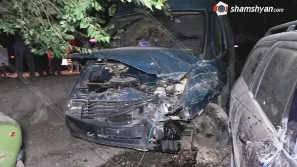 Վրաերթ-վթար Ոսկետափ գյուղում․ «Գազելը» հարվածել է 18-ամյա հետիոտնին, բախվել է բենզատար ԶԻԼ-ի, ապա Opel-ի