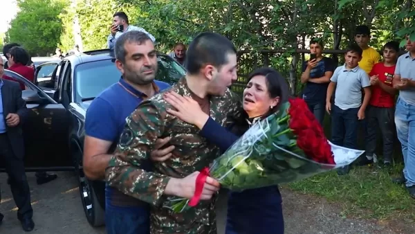 ՏԵՍԱՆՅՈՒԹ․ Ասում էին՝ էս ի՞նչ հայ ես դու, 5 տեղից վիրավոր ես, չեմ մեռել․ գերեվարությունից վերադարձած զինվոր 