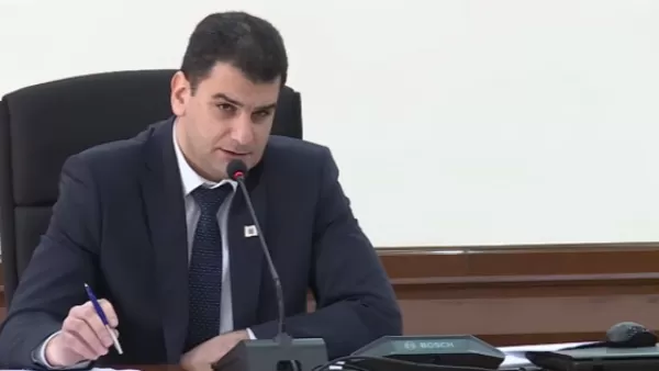 Մարդիկ տելեվիզր չունե՞ն, կարո՞ղ ա նվիրենք․ քաղաքապետ 