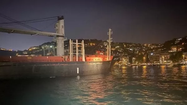Բոսֆորում առափնյա ծառայությունները հեռացրել են նեղուցում վթարված բեռնանավը