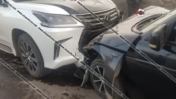 Ճակատ-ճակատի բախվել են Lexus-ն ու ВАЗ 2110-ը. վիրավորներից մեկը երեխա է