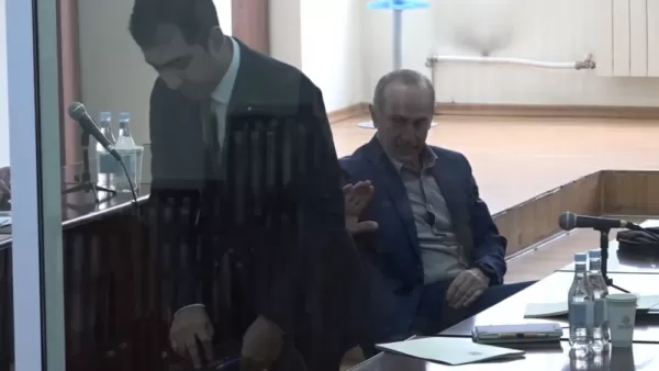ՏԵՍԱՆՅՈՒԹ. Ռոբերտ Քոչարյանն ապաքինվե՞լ է. նա ներկա է դատական նիստին