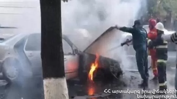 Էջմիածնի Զվարթնոց թաղամասում այրվել է ավտոմեքենա․ կա զոհ և տուժածներ