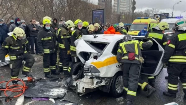 18+. ՏԵՍԱՆՅՈՒԹ. Միլիարդերը վթարի է ենթարկվել. 9 մեքենայի մասնակցությամբ  խոշոր վթար` Մոսկվայում