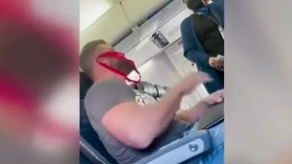 ՏԵՍԱՆՅՈՒԹ. Ֆլորիդայի բնակչին արգելել են թռչել ինքնաթիռներով, որպես դիմակ կարմիր ներքնաշոր կրելու պատճառով