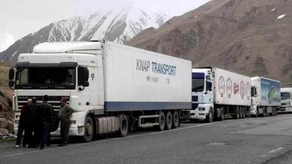 ՊԵԿ-ը հորդորում է Հայաստանից Վրաստան մուտք գործող բեռնատարների վարորդներին հետևել նշված կանոններին