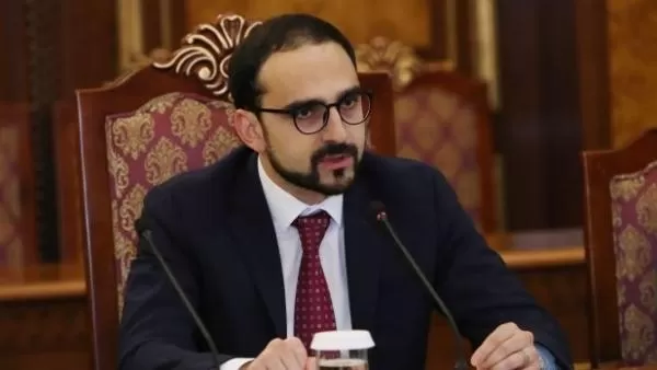 Եթե պետք է, իշխանությունները կհեռանան, սակայն հեղաշրջման փորձերը շատ կոշտ ձևով կասեցվելու են. Տիգրան Ավինյան