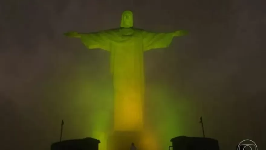 Պելեի մահից հետո Բրազիլիայում եռօրյա սուգ է հայտարարվել. լուսավորվել է Քրիստոս Քավիչի արձանը
