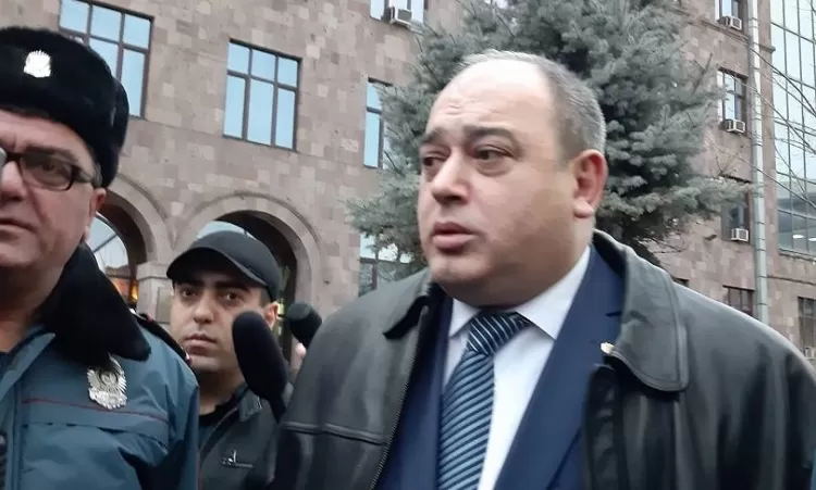 Մանվել Գրիգորյանին կալանավորելու որոշումը կայացվել է ճնշումների տակ. փաստաբան