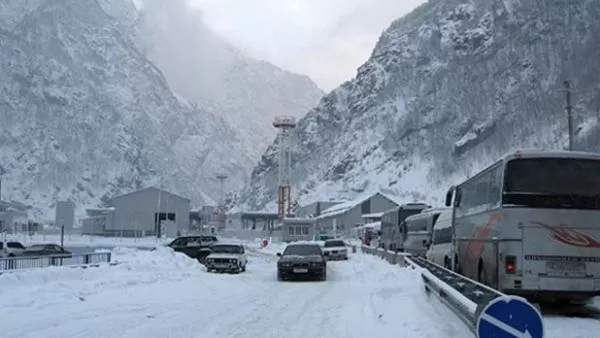 Մցխեթա-Ստեփանծմինդա-Լարս ավտոճանապարհը բաց է նաև բեռնատար տրանսպորտային միջոցների համար