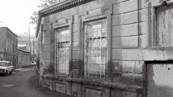 Երևանի հուշերից մեկն էլ են հողին հավասարեցվել. Տիգրան Ամիրյան