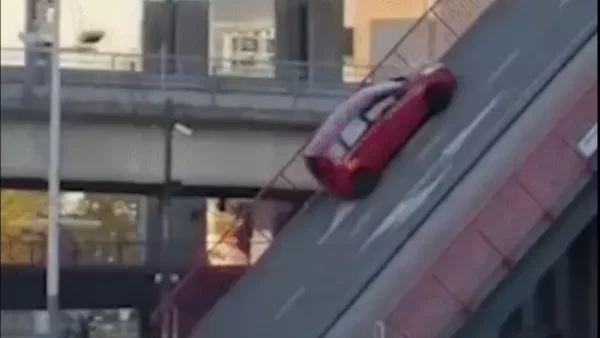 Բելգիայում մեքենան ընկել է բացվող կամրջից. մեքենայում ընտանիք է եղել