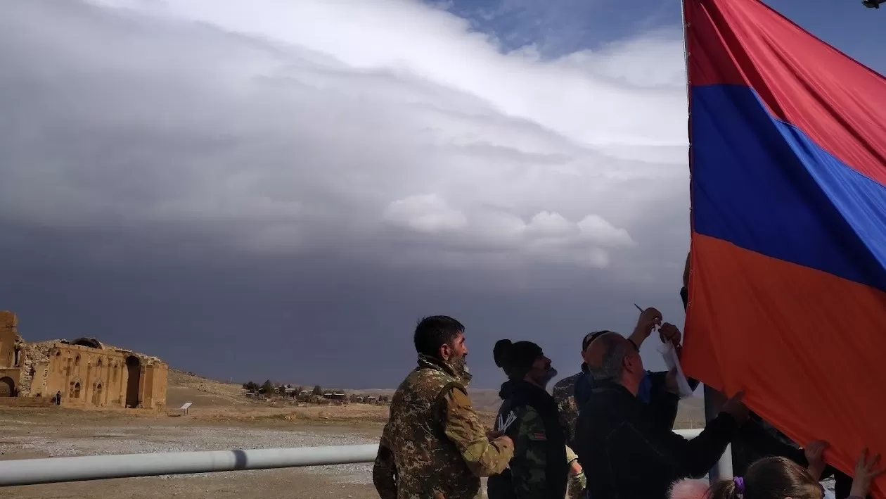 ՏԵՍԱՆՅՈՒԹ. Հայ-թուրքական սահմանին տեղադրվել է ՀՀ  դրոշը