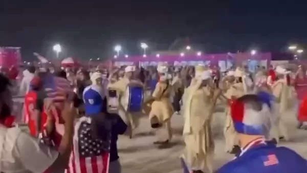 ՏԵՍԱՆՅՈՒԹ․  Անգլիա-ԱՄՆ խաղից առաջ ֆուտբոլասերները Կատարում պարել են «Կատյուշա» երգի ներքո