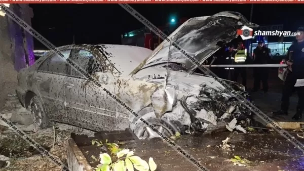 24–ամյա վարորդը Mercedes-ով՝ Նորագավիթի «գաի պոստի» մոտ, մխրճվել է ավտոքարշակի մեջ