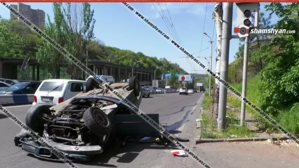 «Ջրաշխարհ»-ի դիմաց BMW-ն բախվել է Opel-ին, այնուհետև՝ բաժանարար գոտու բետոնե պատնեշին և գլխիվայր շրջվել. Shamshyan