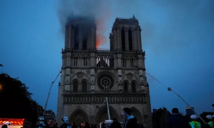 Փարիզի Աստվածամոր տաճարում բռնկված հրդեհը հաջողվել է մարել