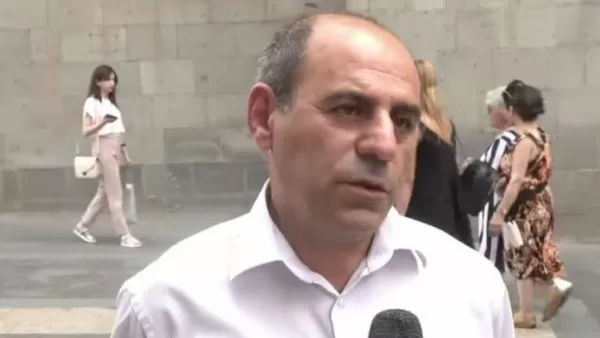 Ես ձեզ հարց եմ տալիս, դուք հիմա կգնա՞ք ապրեք Բերձորում. քաշաթաղցիները Հայաստանում  բնակարան են պահանջում 