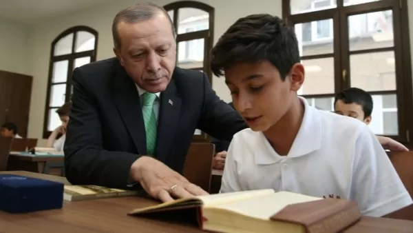 Թուրքիայի դպրոցական ծրագիրը լի է արմատական գաղափարներով և հակաքրիստոնեական ու հակասեմական տրամադրություններով. զեկույց