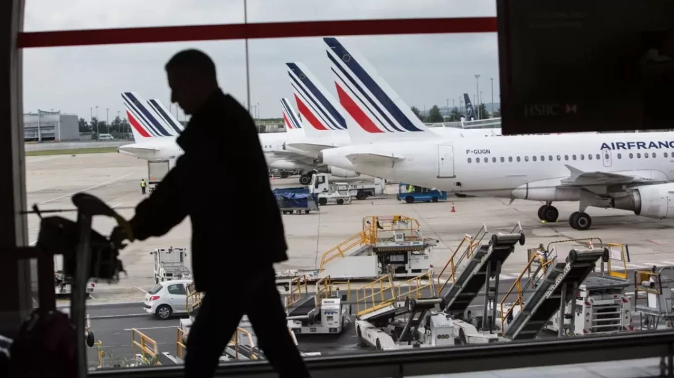 Ռումբի ահազանգ. Ֆրանսիայի օդանավակայաններում տարհանումներ են սկսվել
