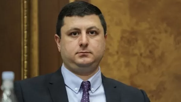 «Այս 3 գլխավոր ուղղությունները պետք է «կարգի բերվի» իշխանափոխությունից հետո». Աբրահամյան