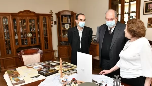 ՏԵՍԱՆՅՈՒԹ. Կոմանդոսի տուն-թանգարան կհիմնվի. Արմեն Սարգսյանն այցելել է հերոս գեներալի ընտանիքին 