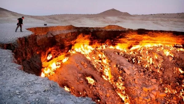 Թուրքմենստանի նախագահը հանձնարարել է մարել ավելի քան 50 տարի վառվող «Դժոխքի դարպասներ» խառնարանը