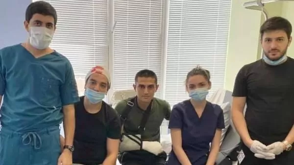  Հարություն Դոխոյանն է՝ 5 տանկ է խոցել , 1TOS , 1BMP