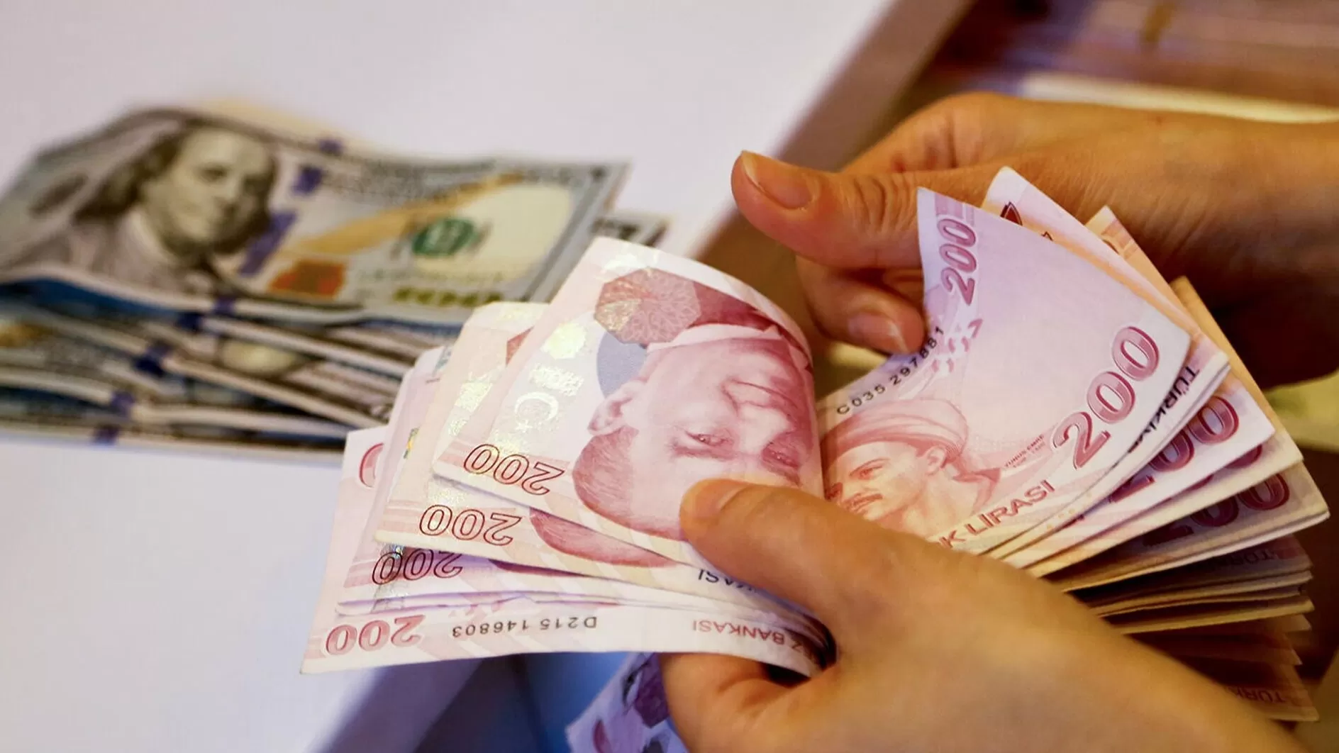 Ռեկորդային անկում. թուրքական լիրան շարունակում է արժեզրկվել 