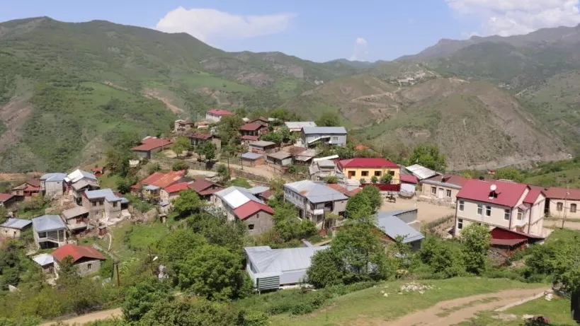 Անհնար էր մնալն ու ադրբեջանցու հետ ապրելը․ դատարկված Մեծ Շենի համայնքապետ