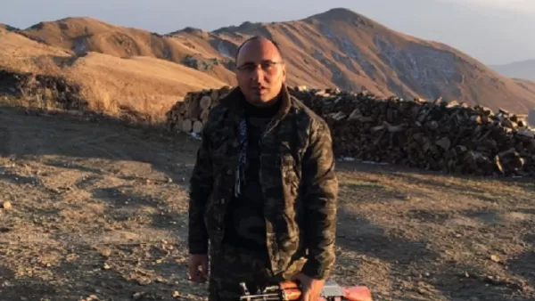 Թշնամու զորքը մեր տղերքին վագոն-տնակից դուրս է հանում և տարածքից հեռացնում. Հովհաննիսյանը` նոր տեսանյութի մասին