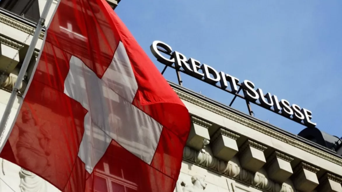 Շվեյցարիան փորձում է փրկել երկրի համար երկրորդ խոշոր բանկը, որը սնանկացման եզրին է