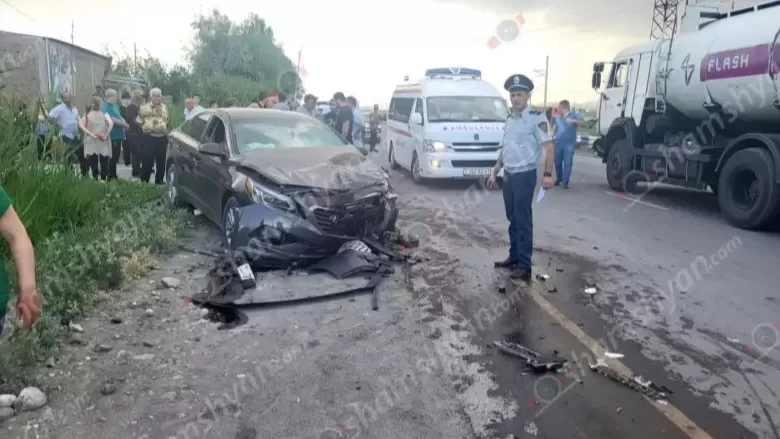Խոշոր ավտովթար Արարատի մարզում. բախվել են KamAZ-ը, Hyundai Sonata-ն ու Ford Transit-ը․ կա 4 վիրավոր