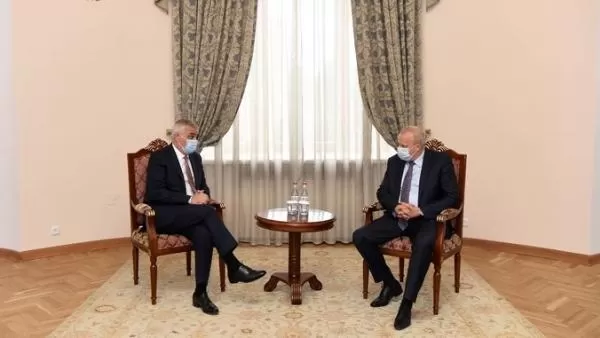 Փոխվարչապետ Մհեր Գրիգորյանը հանդիպում է ունեցել ՌԴ դեսպան Սերգեյ Կոպիրկինի հետ 