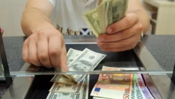 Կրկին տատանում․ դոլարը, ռուբլին, եվրոն՝ Հայաստանում գործող բանկերում 