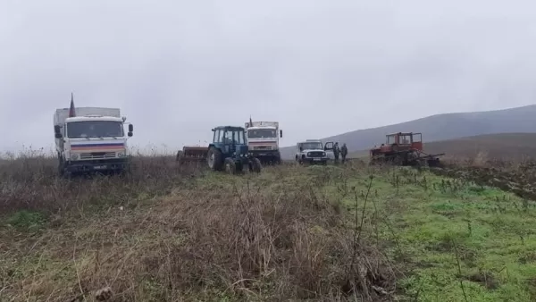 Ռուս խաղաղապահների միջնորդությամբ Ամարասում հանվել է սարուշենցիների տրակտորը, որի ուղղությամբ ադրբեջանցիները կրակ էին բացել 