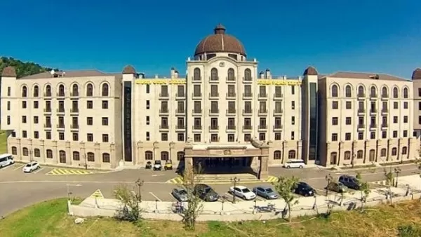 Ծաղկաձորի «Գոլդեն փելես» հյուրանոցը աճուրդի կհանեն 16.5 մլն դոլար մեկնարկային գնով. Բաբայան