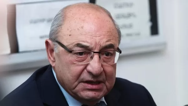 Վազգեն Մանուկյանը հայտարարություն է տարածել. նա շատ վտանգավոր է համարել Տեր-Պետրոսյանի վերջին հարցազրույցը