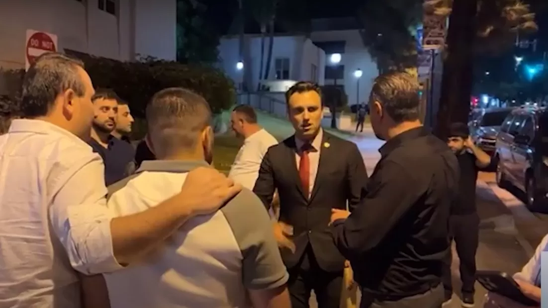 ՏԵՍԱՆՅՈՒԹ․ Բրբանքի քաղաքապետն այցելել է ի պաշտպանություն Արցախի բողոքի ցույց անող ամերիկահայերին 