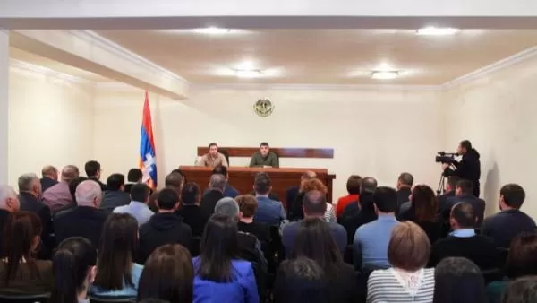 Արայիկ Հարությունյանն Արցախի էկոնոմիկայի և գյուղատնտեսության նախարարության աշխատակիցների հետ քննարկել է պատերազմի հետևանքներն ու առկա մարտահրավերները