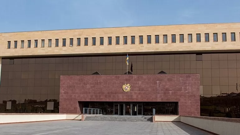 ՀՀ ՊՆ-ն` հայ զինծառայողի ադրբեջանական կողմում հայտնվելու մասին 